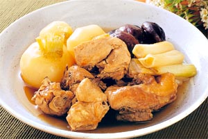 鶏骨付肉とかぶの煮物の写真